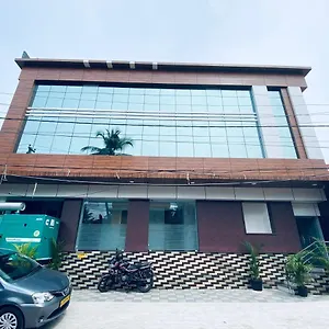 https://majestic-lodge.kerala-hotels.net