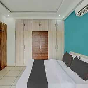 Oyo Flagship Medanta Star Lb Residency Unitech Hotel